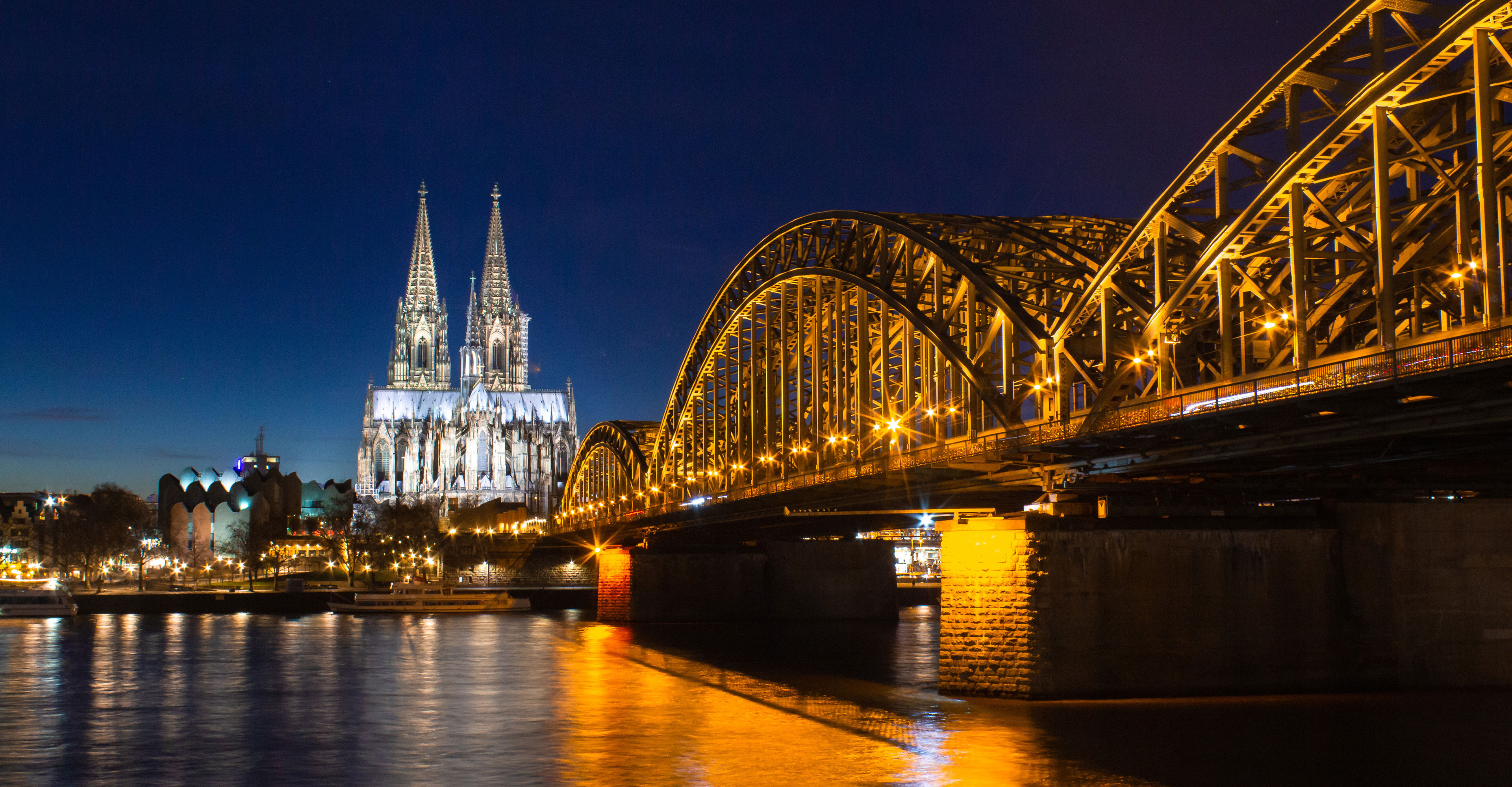 Adventszauber auf dem Rhein